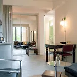 Dazzling Minimalist One Bedroom Appartement
