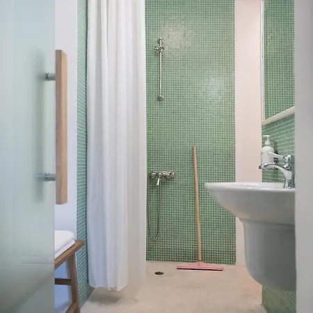 Dazzling Minimalist One Bedroom Apartament *