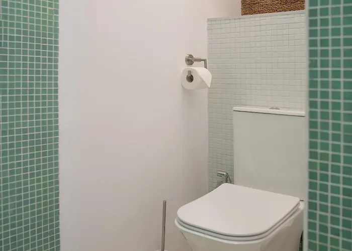 Dazzling Minimalist One Bedroom アパート ソフィア