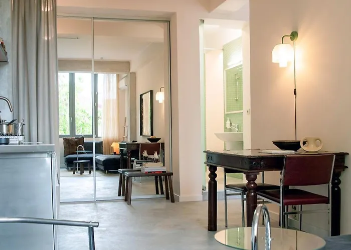 Dazzling Minimalist One Bedroom アパート